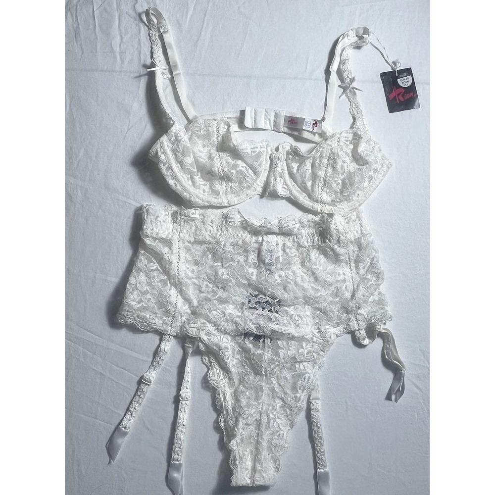 Kiera Ivory Lace Garter Belt Thong & Underwire Bra Set 36B / L New With Tags
